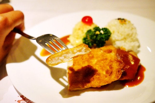 20251102-f6mow 20251102-f6mow