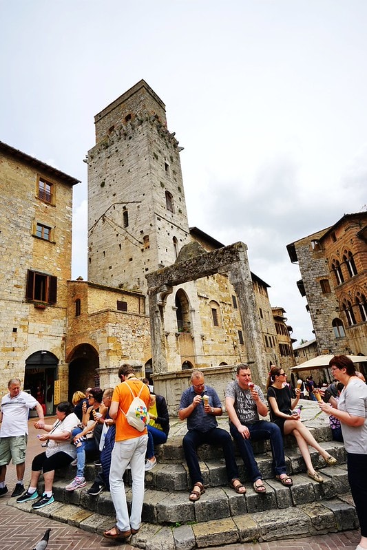 20251102-vyc9f 20251102-vyc9f