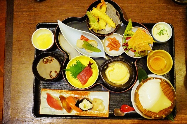 20251102-yr7bg 20251102-yr7bg