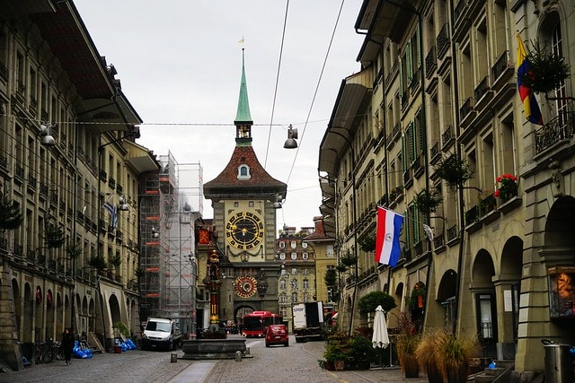 20251102-37r9v 20251102-37r9v