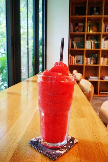 20251102-4ps4k 20251102-4ps4k