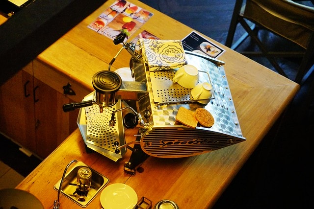 20251102-89j6e 20251102-89j6e