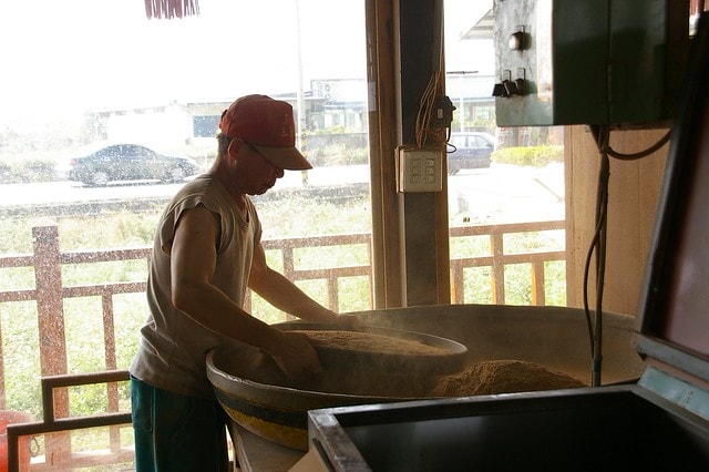 20251102-8kzyt 20251102-8kzyt