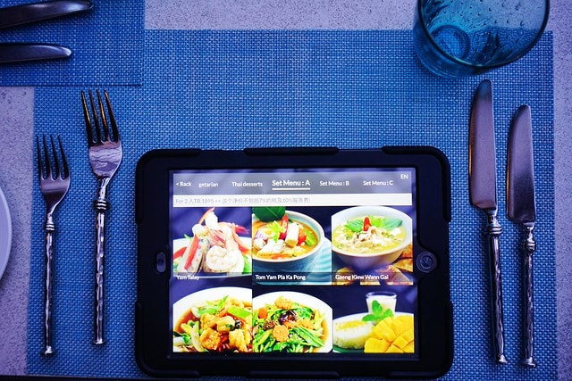 20251102-qv0pi 20251102-qv0pi