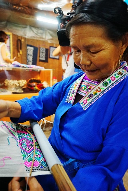 20251102-bn7vh 20251102-bn7vh