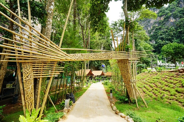 20251102-mehog 20251102-mehog