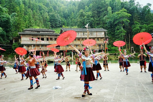 20251102-mll5f 20251102-mll5f