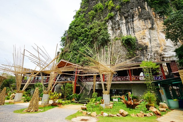 20251102-u7ky6 20251102-u7ky6