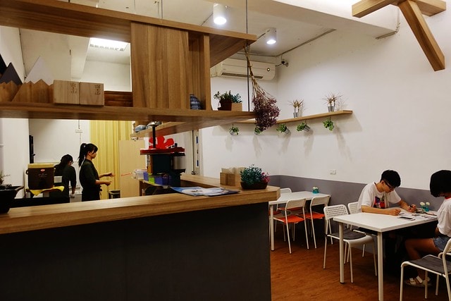 20251102-unt3f 20251102-unt3f