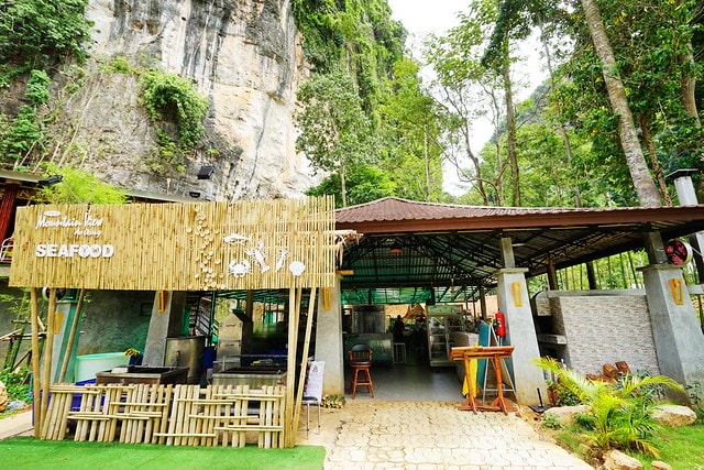 20251102-ynkwi 20251102-ynkwi