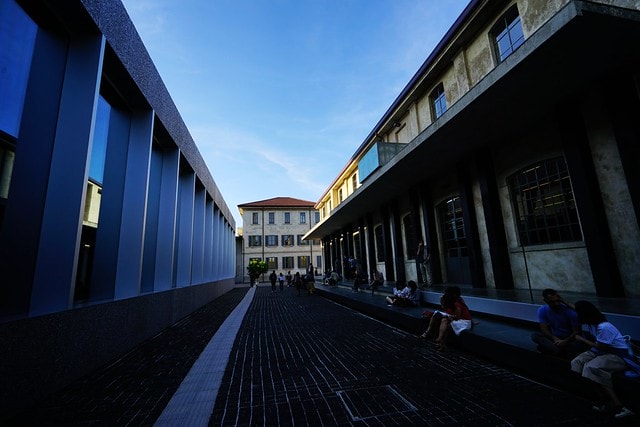 20251102-4xbc9 20251102-4xbc9