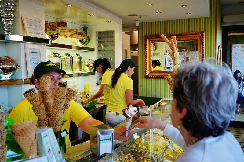 20251102-52v9o 20251102-52v9o