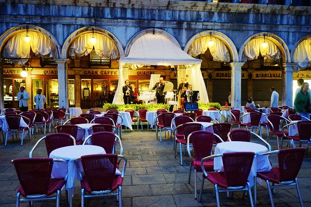 20251102-aab1x 20251102-aab1x