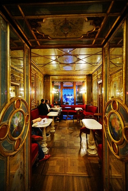 20251102-joq7g 20251102-joq7g