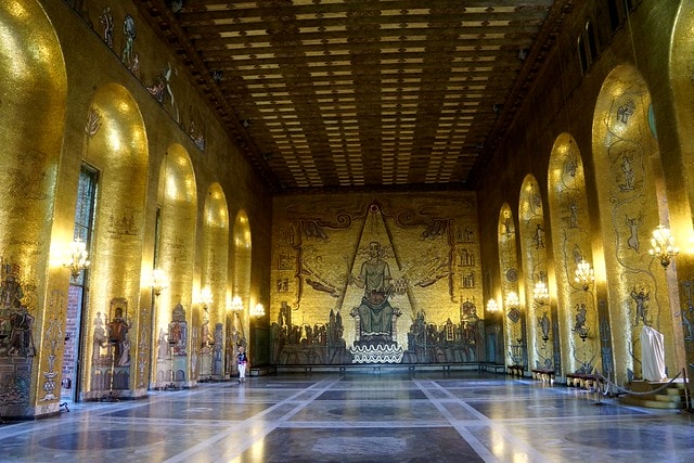 20251102-oyqrz 20251102-oyqrz