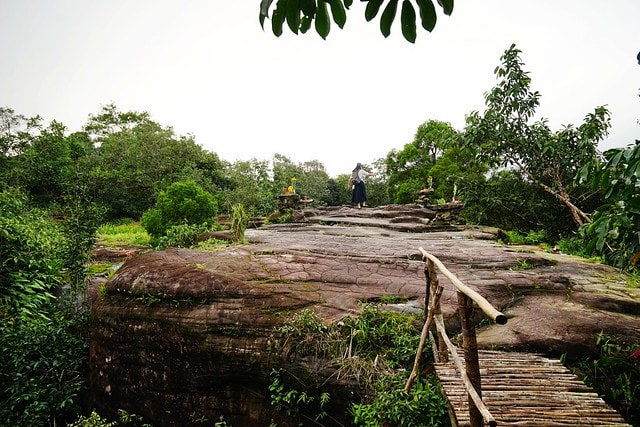 20251102-qe8ra 20251102-qe8ra