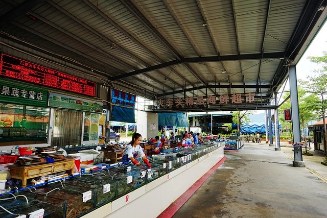 20251102-w4uwz 20251102-w4uwz