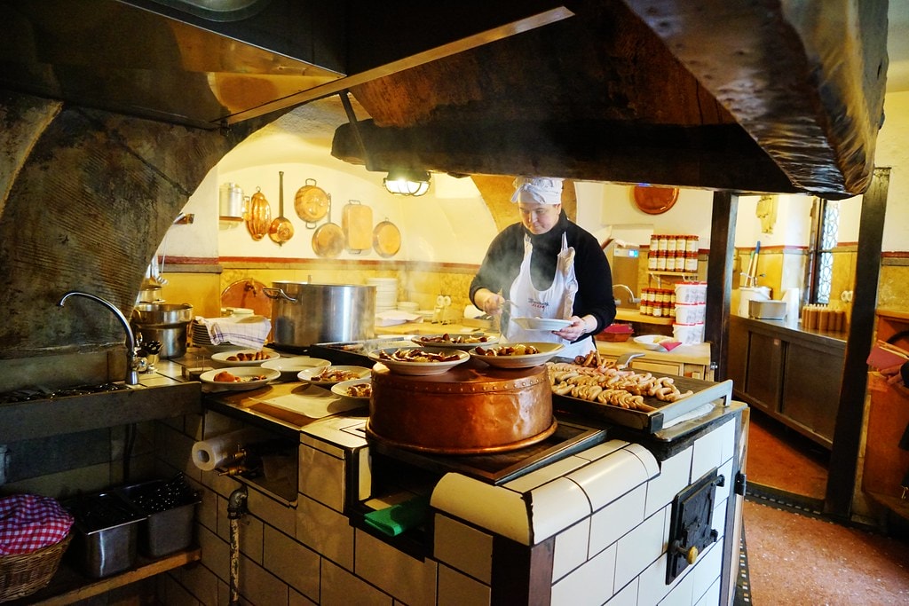 20251102-za7vm 20251102-za7vm