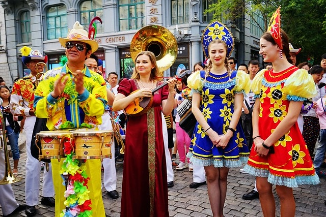 20251102-12oqp 20251102-12oqp