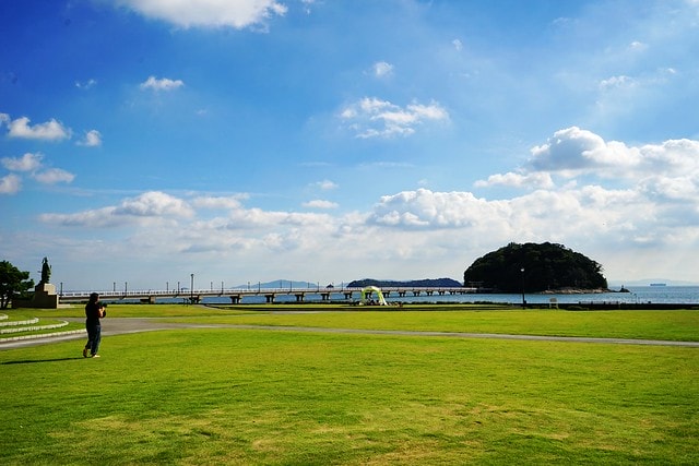 20251102-3yp0k 20251102-3yp0k