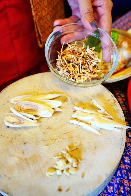 20251102-jcwx8 20251102-jcwx8