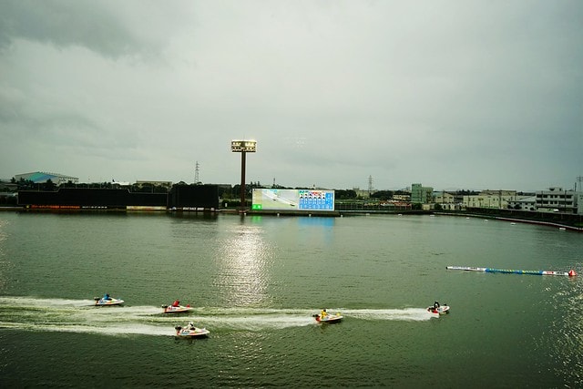 20251102-y2vz5 20251102-y2vz5