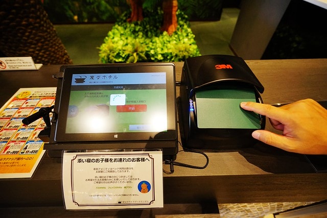 20251102-zm64u 20251102-zm64u