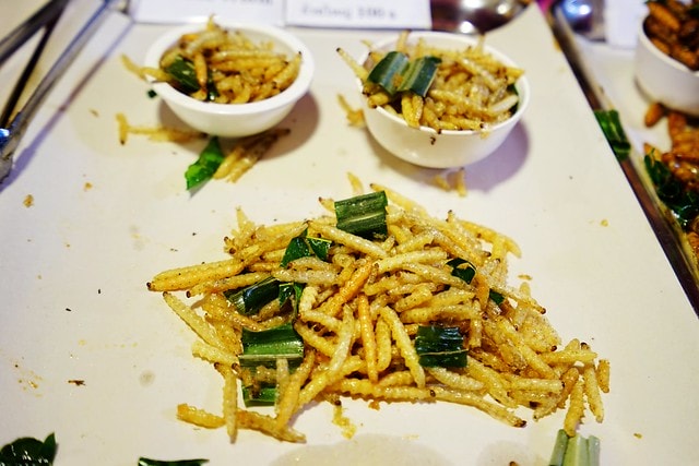 20251102-a4hzz 20251102-a4hzz