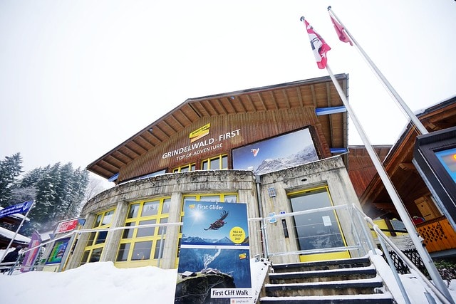 20251102-n5c4u 20251102-n5c4u