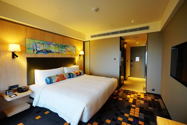 20251102-0k8uh 20251102-0k8uh