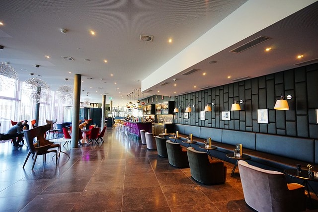 20251102-677zf 20251102-677zf