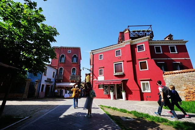 20251102-ehnru 20251102-ehnru