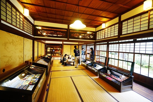 20251102-ipp0w 20251102-ipp0w