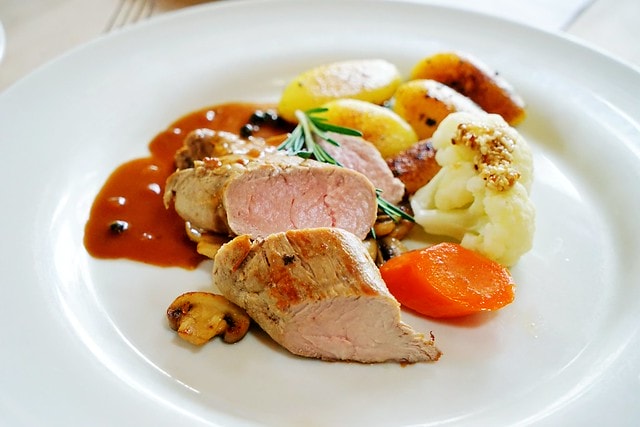 20251102-k8hfm 20251102-k8hfm