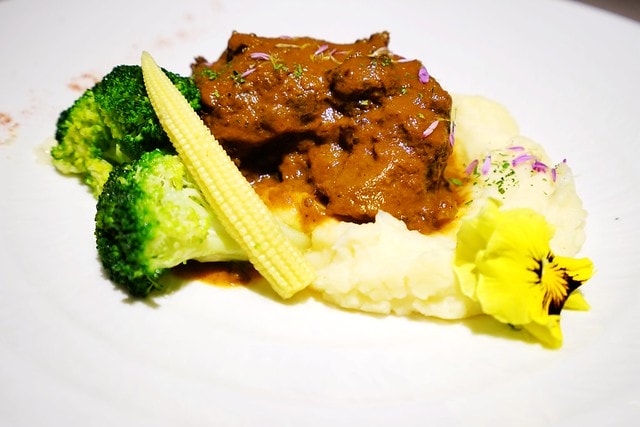 20251102-lyehb 20251102-lyehb