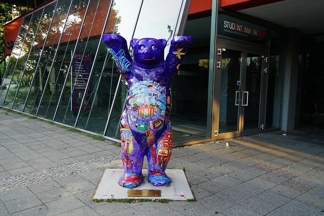 20251102-v8ls7 20251102-v8ls7