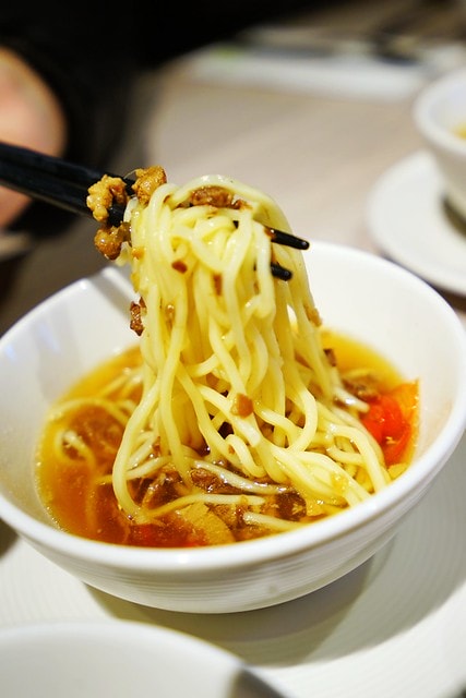 20251102-w3fjn 20251102-w3fjn