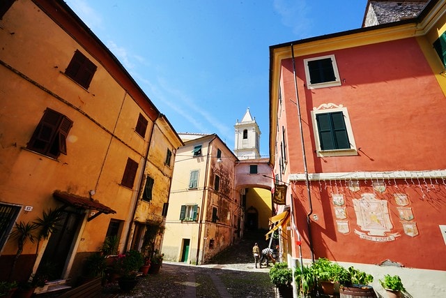 20251102-1ou8c 20251102-1ou8c