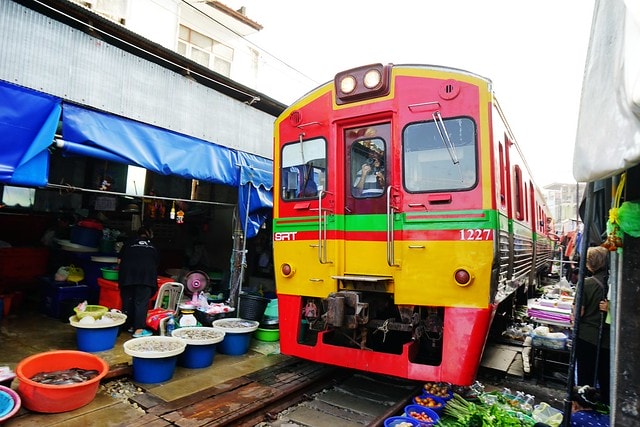 20251102-64ar0 20251102-64ar0