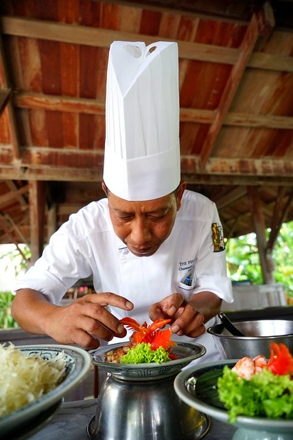 20251102-e8yo6 20251102-e8yo6