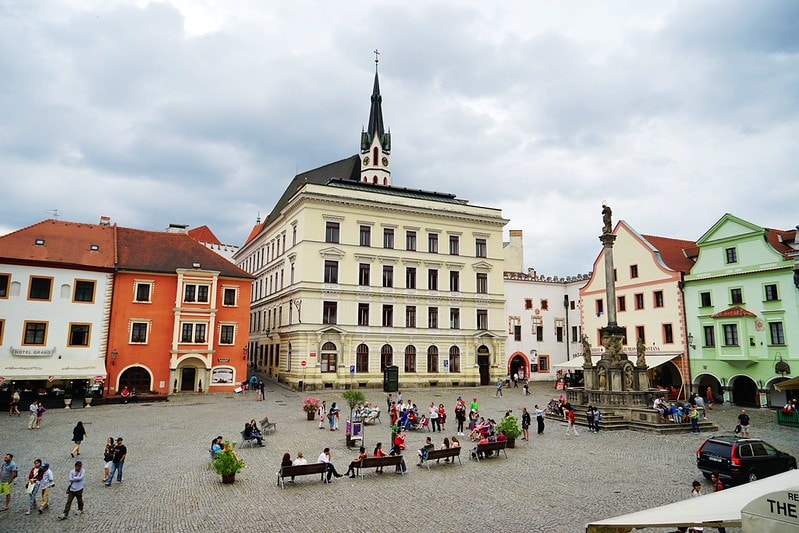 20251102-ll8ud 20251102-ll8ud