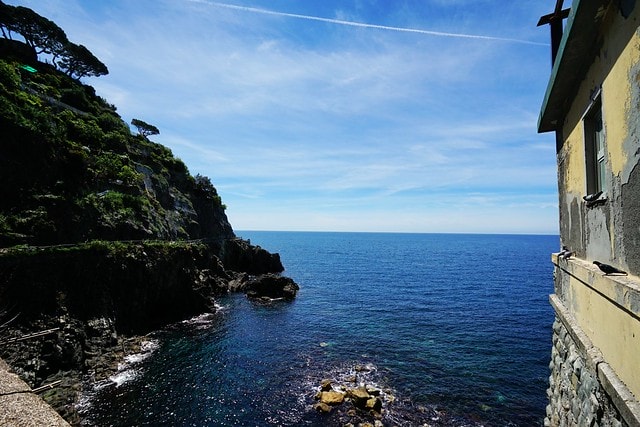 20251102-nfr8u 20251102-nfr8u