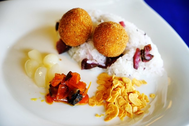 20251102-noaqz 20251102-noaqz