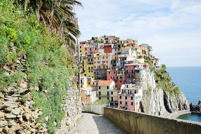 20251102-p3pwy 20251102-p3pwy