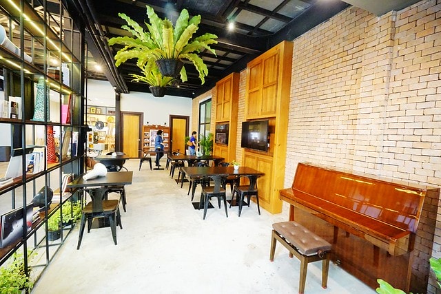 20251102-bi1r0 20251102-bi1r0