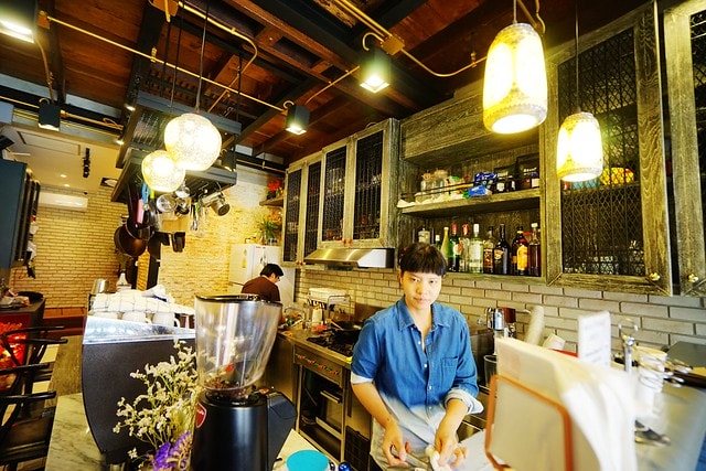 20251102-hthj6 20251102-hthj6