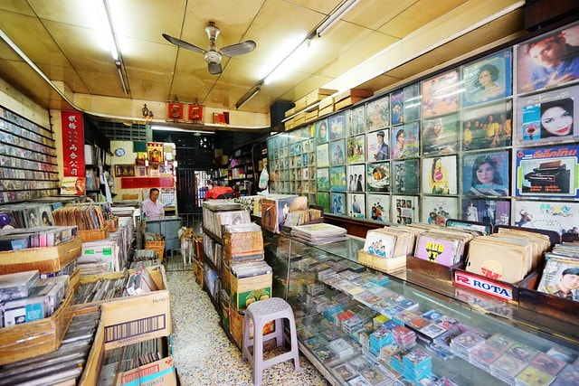 20251102-tk5wx 20251102-tk5wx