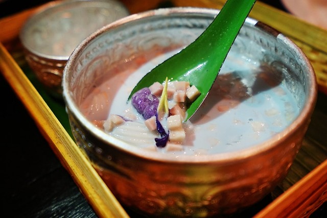 20251102-4y68s 20251102-4y68s