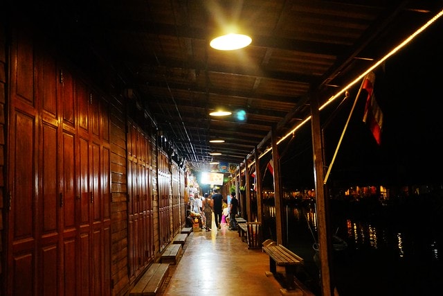 20251102-7n7pu 20251102-7n7pu