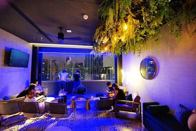 20251102-k0fbo 20251102-k0fbo